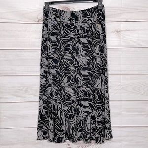 Chico’s Black & Grey Travelers Maxi Skirt Size 8/M/Chico’s 1